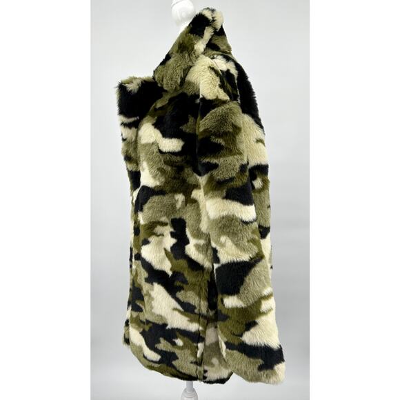 Pam & Gela Camo‎ Faux Fur Coat M/L $595 - Picture 15 of 16